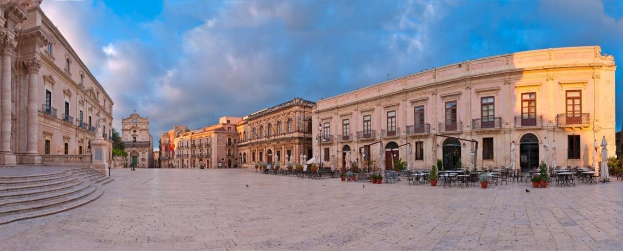 A Casa Di Pato Apartment Syracuse Bagian luar foto